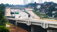 Tol ini akan terkoneksi dengan tol Jakarta-Serpong, tol Jakarta-Merak, JORR dan berbagai ruas tol di Pulau Jawa. Hadirnya Tol Serbaraja ini diharapkan dapat meringankan lalu lintas yang selama ini membebani jalan-jalan di kawasan Tangerang Raya, Banten.