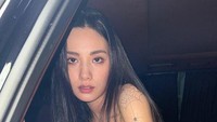 Foto-foto tersebut diambil saat NANA menghadiri jumpa pers film terbarunya, Confession. Foto: (Dok. Instagram @jin_a_nana)