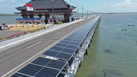 Pembangunan PLTS di Jalan Tol Bali-Mandara sejalan dengan visi Nangun Sat Kerthi Loka Bali yang bertujuan menjaga kelestarian alam Bali. Foto: Dok. PTBA