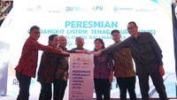 Peresmian dilakukan oleh Gubernur Bali I Wayan Koster, Asisten Deputi Bidang Jasa Infrastruktur Kementerian BUMN Hendrika Nora Osloi Sinaga, Ketua Project Management Office (PMO) G20 Kementerian BUMN Reynaldi Istanto, Direktur Utama PTBA Arsal Ismail, Direktur Utama Jasa Marga Subakti Syukur, Direktur Utama PT BEI Zulfarli, dan Direktur Utama PT JBT I Ketut Adiputra Karang pada Rabu (21/9). Foto: Dok. PTBA