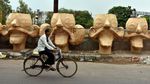 Intip Proses Pembuatan Patung Rahwana di India