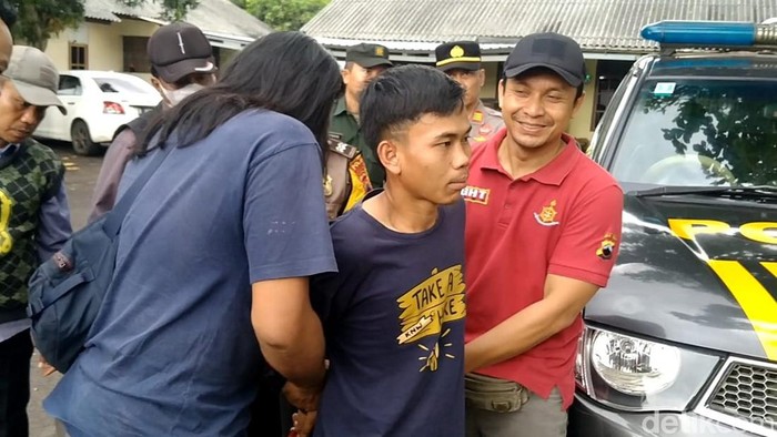 Polisi menangkap suami pembunuh istri di Pemalang, Rabu (21/9/2022).