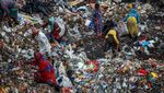 Potret Kerasnya Hidup Pemburu Rezeki di Bukit Sampah Bangladesh
