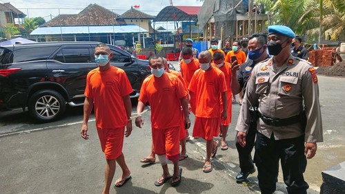 Rilis 13 tersangka curat dan curas di Polres Badung
