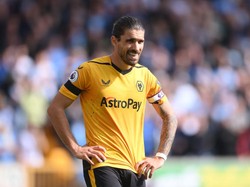 Kedua yaitu Ruben Neves. Masih 25 tahun, namun sudah berpengalaman main di Premier League bersama Wolverhampton Wanderers. Ia ditangani Jorge Mendes, agen pemain yang punya hubungan baik dengan Presiden Barcelona, Joan Laporta. Foto: Getty Images/Laurence Griffiths