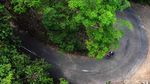 Sensasi Berkendara di Tikungan Tajam Bukit Vandering