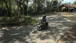 Sensasi Berkendara di Tikungan Tajam Bukit Vandering