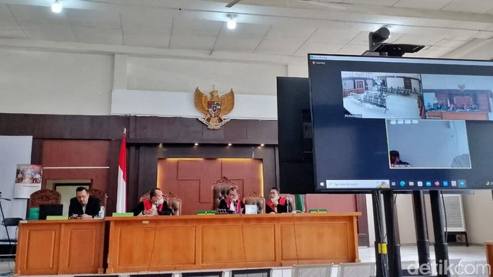 Sidang tuntutan AKBP Dalizon di PN Tipikor Palembang kembali ditunda.`