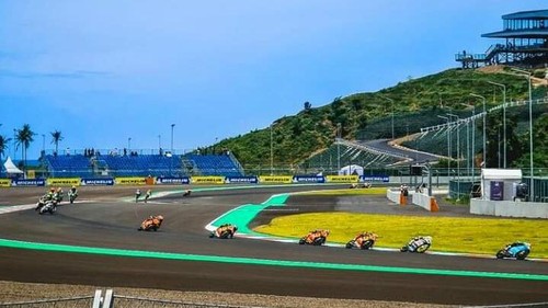 Balapan Moto GP di Sirkuit Mandalika
