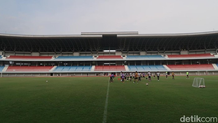 Skuad PSIM Jogja berlatih di Stadion Mandala Krida, Rabu (21/9/2022).