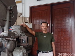 Cerita sang Penjaga Bioskop Legendaris di Bandung