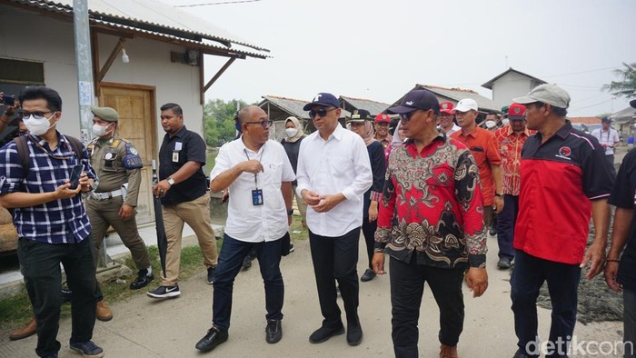 Teten Masduki saat berkunjung ke Indramayu.