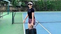 Valerie Tifanka biasa main tenis pagi hari. (Foto: dok Instagram)