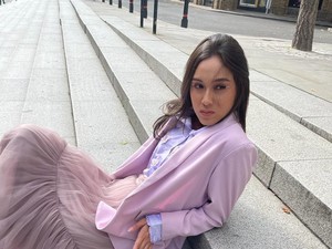 Ikut London Fashion Week 2023, Yasmin Napper Bangga Banget