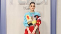 Dari busana ala Westeros di House of the Dragon ke busana kekinian rancangan Fendi, penampilan Emily Carey tetap memukau. (Foto: Getty Images for Fendi/Daniele Venturelli)