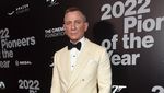 Daniel Craig Balik Jadi James Bond Tapi Cuma Sehari