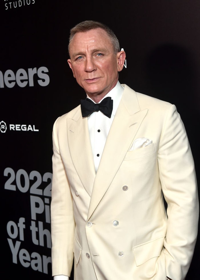 1426079425 BEVERLY HILLS, CALIFORNIA - SEPTEMBER 21: Daniel Craig attends Will Rogers Motion Picture Pioneers Foundation's 2022 Pioneer Dinner Honoring Barbara Broccoli and Michael G. Wilson at The Beverly Hilton on September 21, 2022 in Beverly Hills, California. (Photo by Alberto E. Rodriguez/Getty Images,)