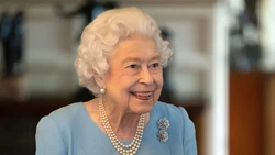 Keluarga Kerajaan Ini Mengklaim Ratu Elizabeth Menghantui Rumahnya