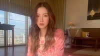 Potret keduanya dipamerkan dalam unggahan majalah fashion Thailand. (Foto: dok. Instagram @baifernbah)