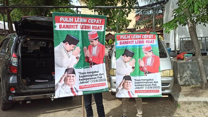 Baliho yang dianggap upaya jegal Prabowo di Aceh (Agus Setiyadi/detikcom)