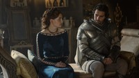 Ada banyak momen penting dalam episode ini sebelum akhirnya karakter Alicent digantikan oleh aktor versi dewasanya yakni Olivia Cooke. (Foto: dok. HBO GO)