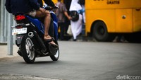 Usai video tersebut viral, jalanan dilapisi anti-skid atau antilicin.