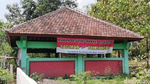 Masa penjajahan Belanda memunculkan tokoh Sakera di Pasuruan. Namanya melegenda dan dikenang hingga saat ini. Ia dianggap sebagai pahlawan masyakarat setempat.