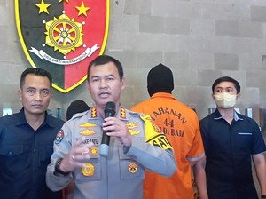 Geger Video Mesum Sejoli Berpakaian Adat Bali di dalam Mobil