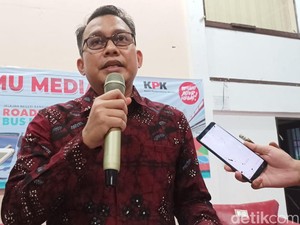 KPK Sebut Jumlah Uang yang Disita saat OTT di MA Cukup Besar