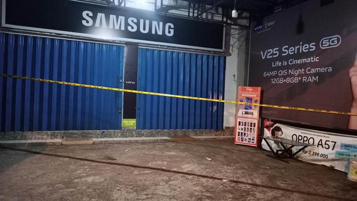 Kondisi konter HP Geria Mandiri Celluler di jalan Jenderal Sudirman, Kelurahan Subagan, Kecamatan dan Kabupaten Karangasem, Bali, Kamis (22/9/2022).