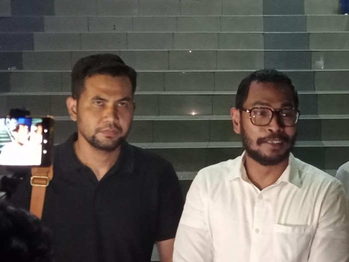 Pembajak film Mencuri Raden Saleh.
