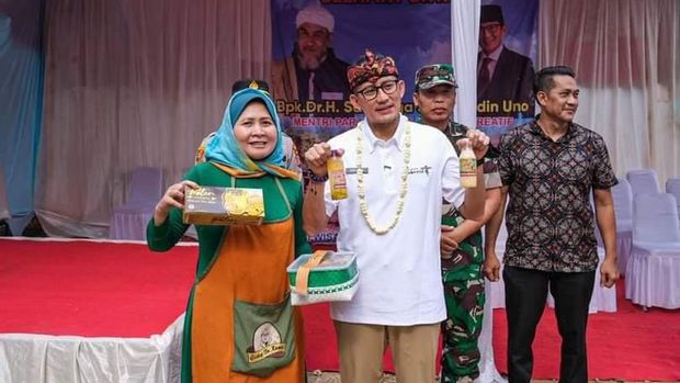 Menparekrap Sandiaga Uno
