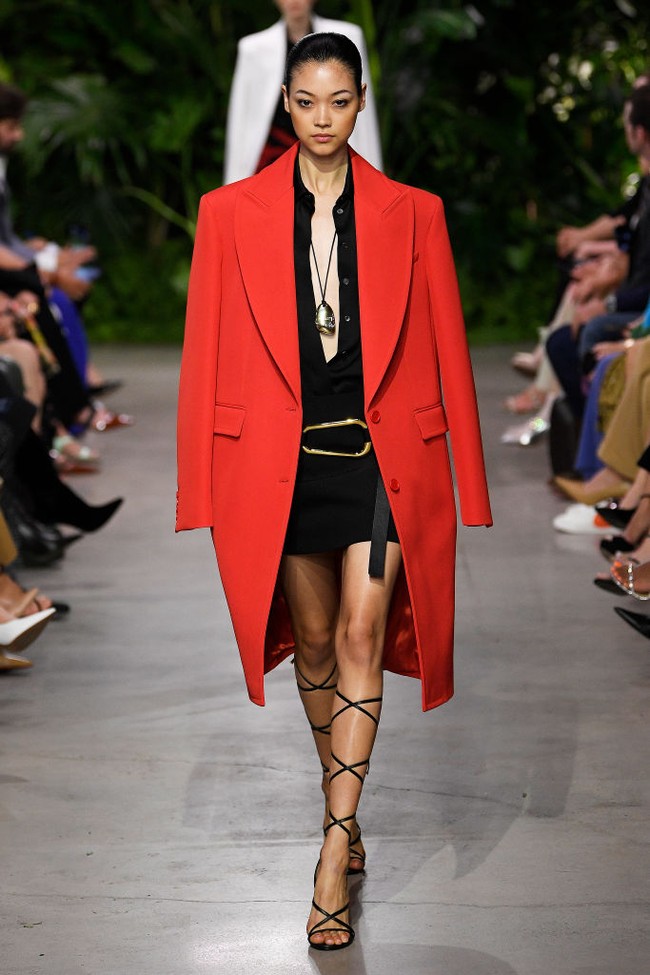 Kehidupan para perempuan kota yang bebas dan elegan kembali menginspirasi Michael Kors untuk koleksi busana yang ditampilkan di New York Fashion Week Spring/Summer 2023.  Foto: Dok. Michael Kors.