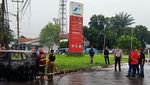 Mobil Bawa Banyak Jeriken Terbakar di SPBU Bogor