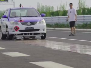 Melesat Bak Kereta Peluru! China Uji Coba Mobil Melayang, Bisa Ngebut 230 Km/jam