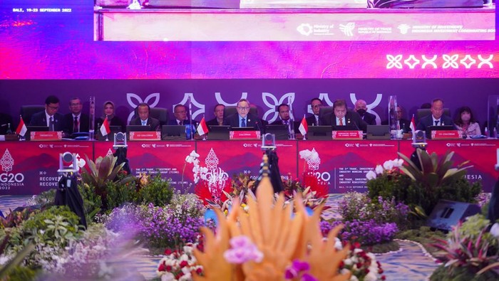 Momentum Tingkatkan Kesejahteraan Masyarakat Dunia Secara Merata Momentum Tingkatkan Kesejahteraan Masyarakat Dunia Secara Merata