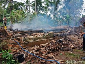 Seorang Anak di Banyuwangi Bakar Rumah Orang Tuanya