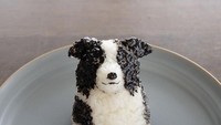 Onigiri Gekijo juga membuat kreasi berbentuk anjing. Tampilannya benar-benar menyerupai walaupun hanya dibuat dari 2 bahan saja, yaitu nasi dan nori. Foto: Instagram @onigirigekijo