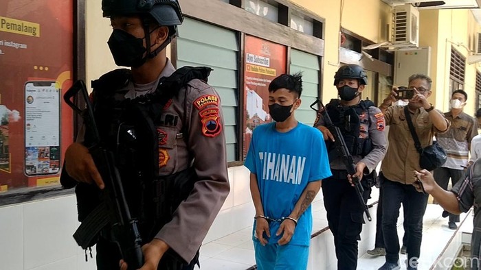 Pelaku pembunuhan istri dihadirkan di Mapolres Pemalang, Kamis (22/9/2022).