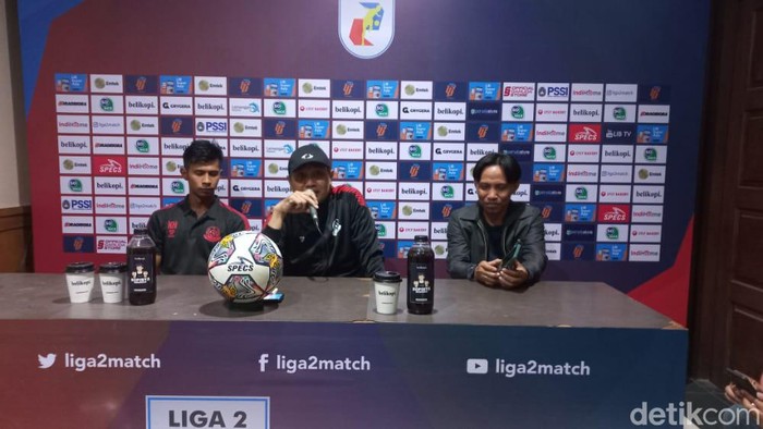Pelatih Persipa Pati Nazal Mustofa