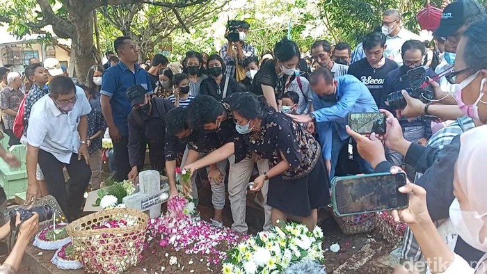 Pemakaman PNS Semarang korban pembunuhan, Kamis (22/9/2022).