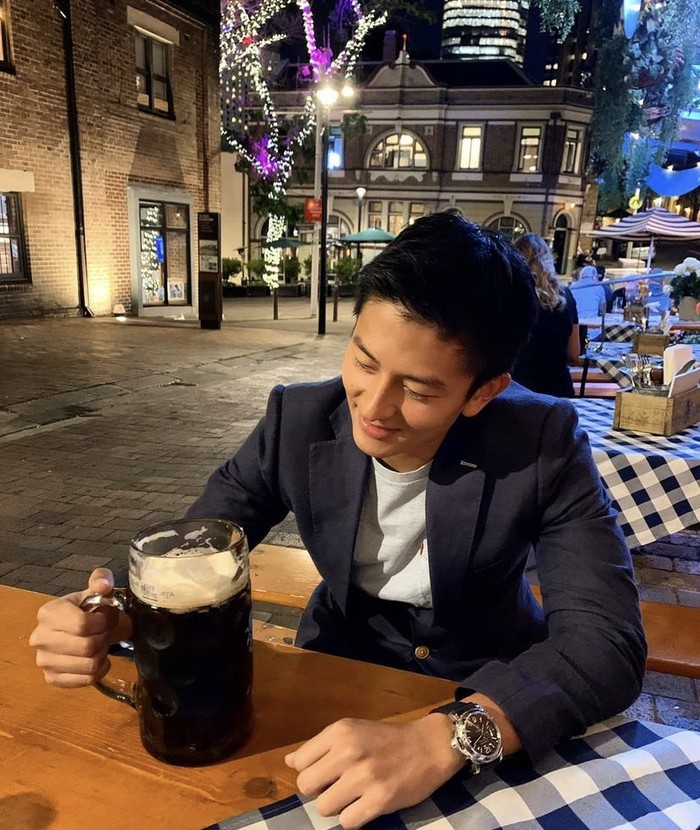 Penggemar Durian, Rio Haryanto Rela ke Singapura Demi Makan Durian