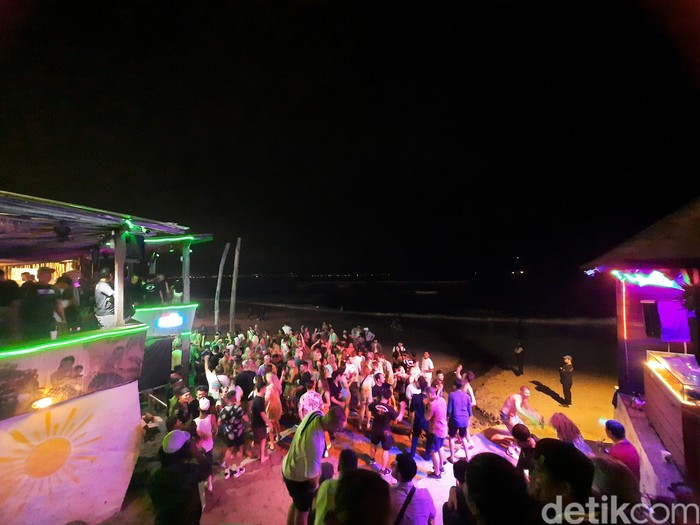 Pesta dan musik di Canggu