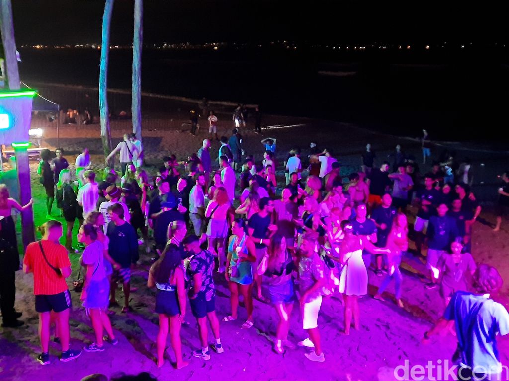 Pesta dan musik di Canggu