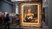 Sebuah foto menunjukkan sebuah karya Gustave Courbet berjudul La villageoise au chevreau, 1860. Pameran berlangsung dari Jumat (16/9) hingga pertengahan Januari, digelar setelah museum tahun lalu menyetujui menangani karya yang asalnya masih belum jelas ini.