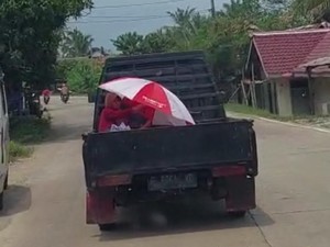 Pilu Ibu di Lebak Bawa Jenazah Suami Pakai Pikap karena Kendala Biaya