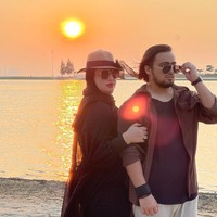 Ada pihak keluarga yang mengatakan Tasyi tolong sabar, tapi ada satu hal yang harus saya ungkapkan ke kamu dan setelah ini saya akan menunjukkan keberpihakan saya ke kamu. Ada satu akun yang menghina kamu parah banget sampai aku aja benci sama itu aku, lalu aku mau DM, aku mau ingatkan dia. Rupanya begitu aku buka akunnya mau aku DM, di situ terlihatlah chattingan aku sama Tasya. Ternyata akun yang aku mau DM itu akun fake milik Tasya, terang Syech. Foto: Instagram/@tasyiiathasyia