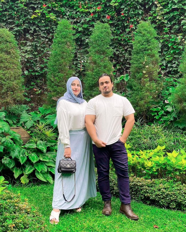 Menurut penuturan Syech, Tasya mengatakan kepada brand-brand untuk berhati-hati bekerja sama dengan Tasyi Athasyia. Bahkan brand-brand dan influncer yang mendapat rumor tersebut sampai meminta Tasyi untuk diam. Foto: Instagram/@tasyiiathasyia