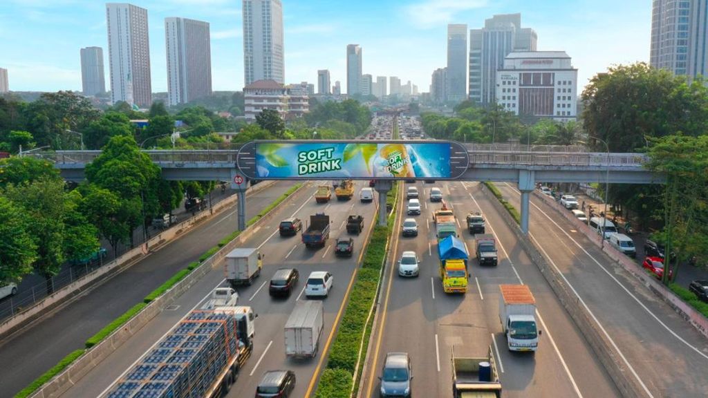 Ini Peran Penting TV Raksasa di Tengah Kemacetan Jakarta