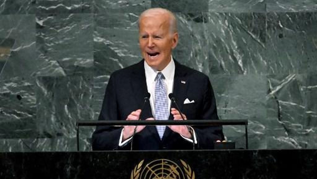 Kesehatan Joe Biden Viral Disorot Usai Kebingungan saat Turun Panggung